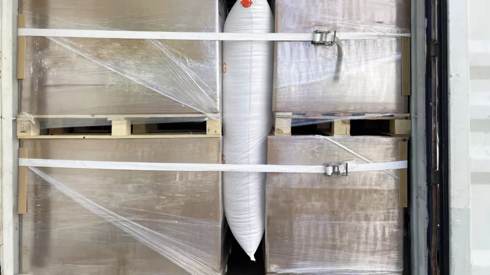 Coussin de calage : le guide pour sécuriser vos chargements (conteneur et routier) 